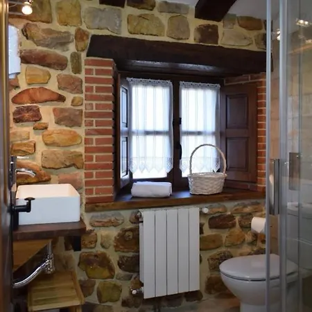 Riveros De Jeromo Alpesi faház Selaya